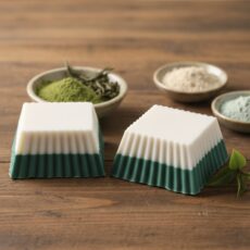 Jabón facial de arcilla y árbol de té